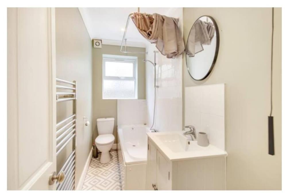 Central 2 Bedroom Garden Flat With Free Parking Royal Tunbridge Wells Luaran gambar