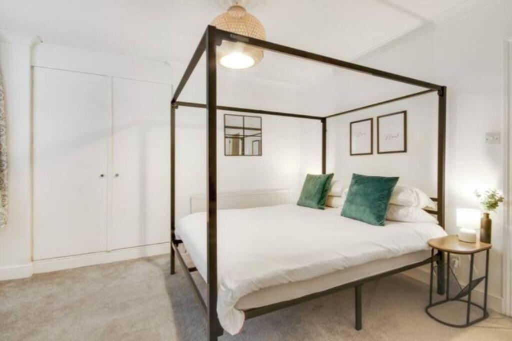 Central 2 Bedroom Garden Flat With Free Parking Royal Tunbridge Wells Luaran gambar