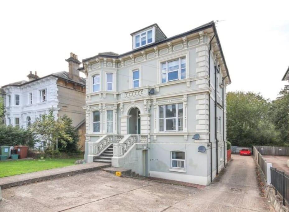 Central 2 Bedroom Garden Flat With Free Parking Royal Tunbridge Wells Luaran gambar